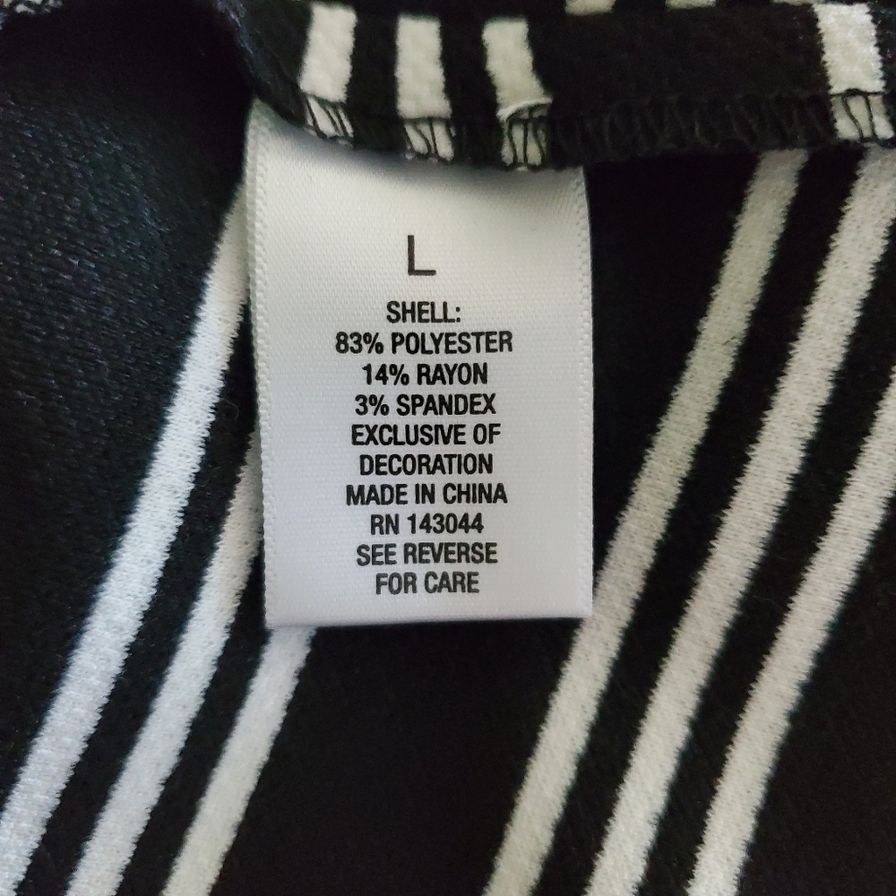 Dressbarn Black & White Striped Knit Open front shrug size Large - Picture 8 of 11